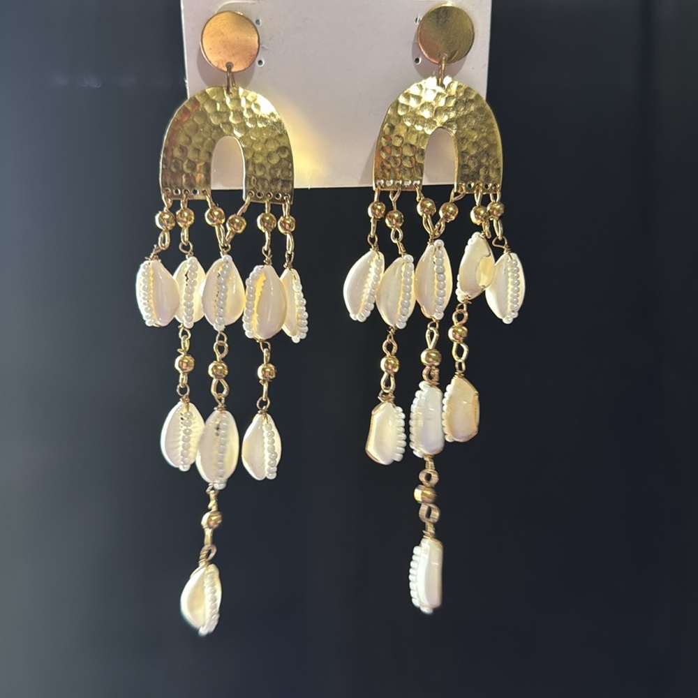 SEASHELLS EARRINGS